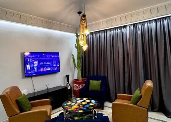 Lux Apt, Prime Location, Jacuzzi