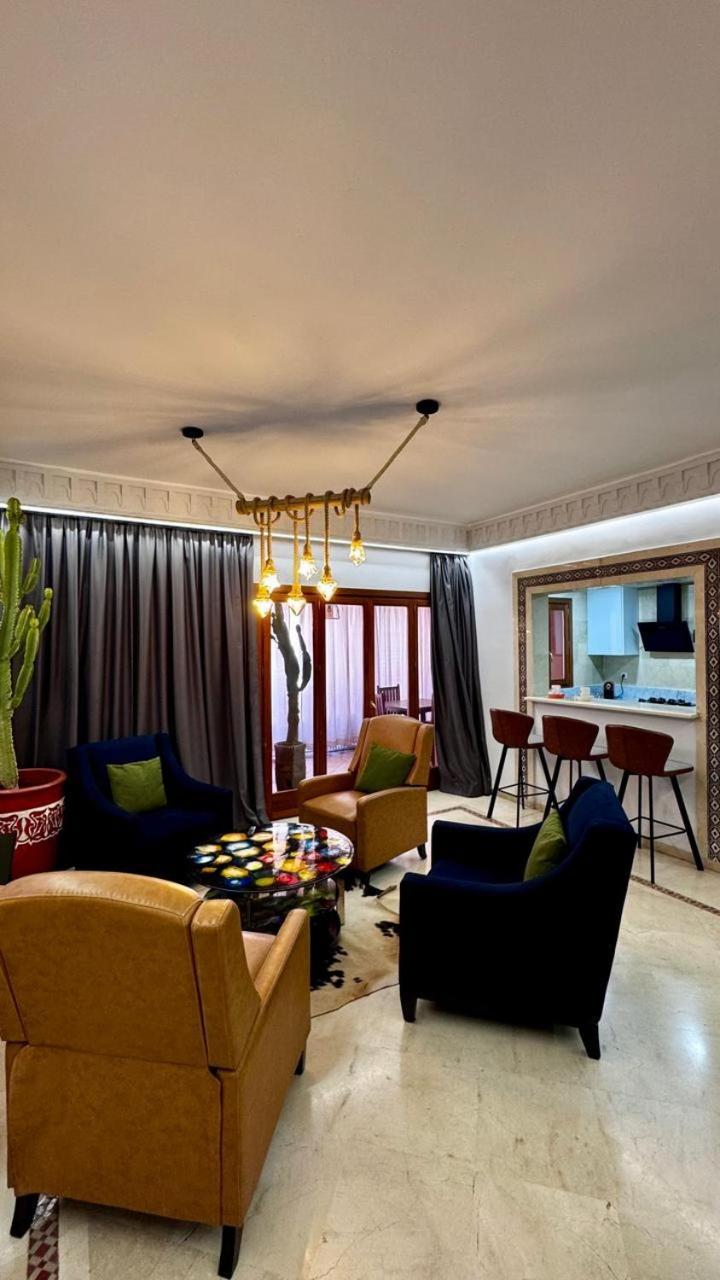 Apartamento Lux Apt, Prime Location, Jacuzzi *